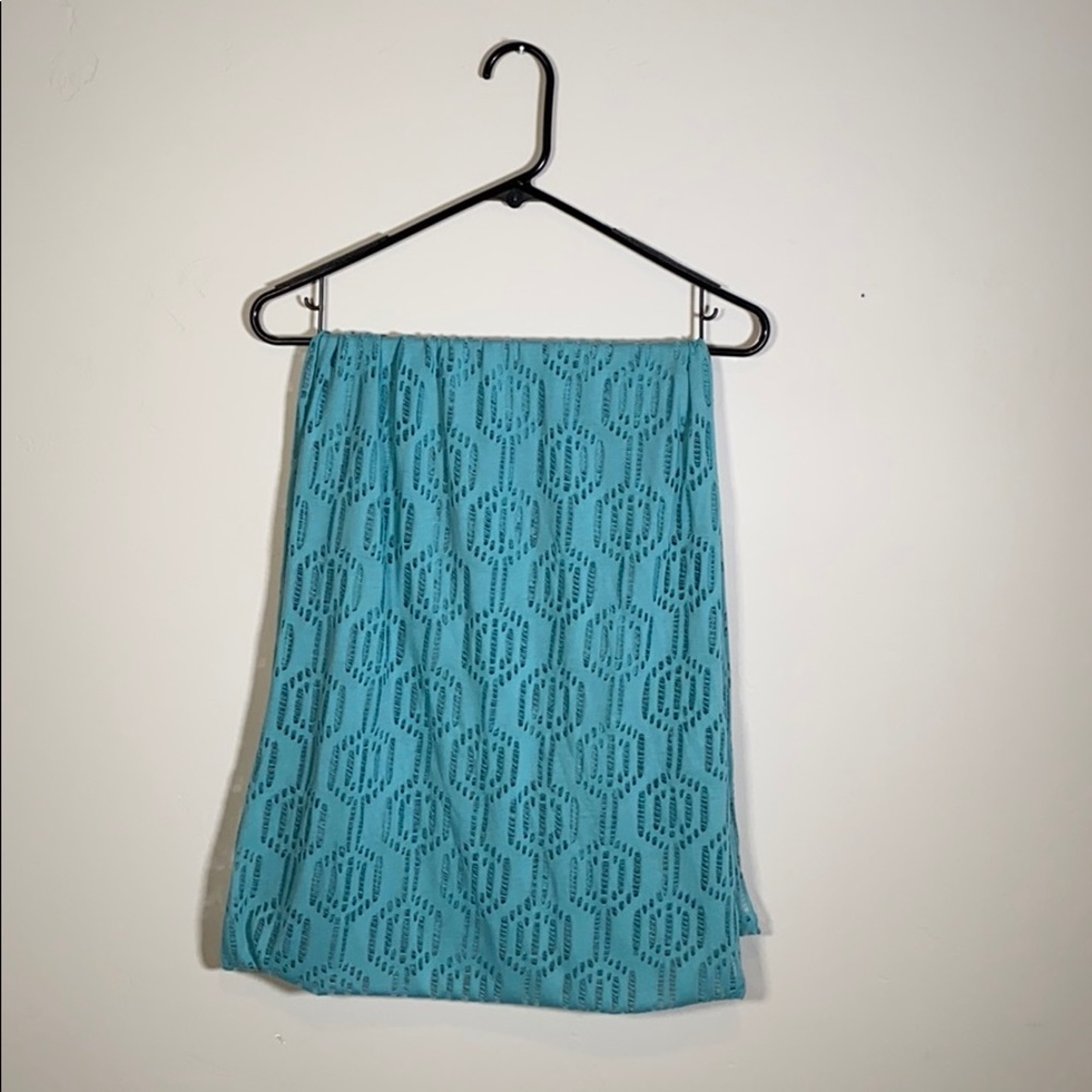 Turquoise loop scarf - Picture 3 of 4